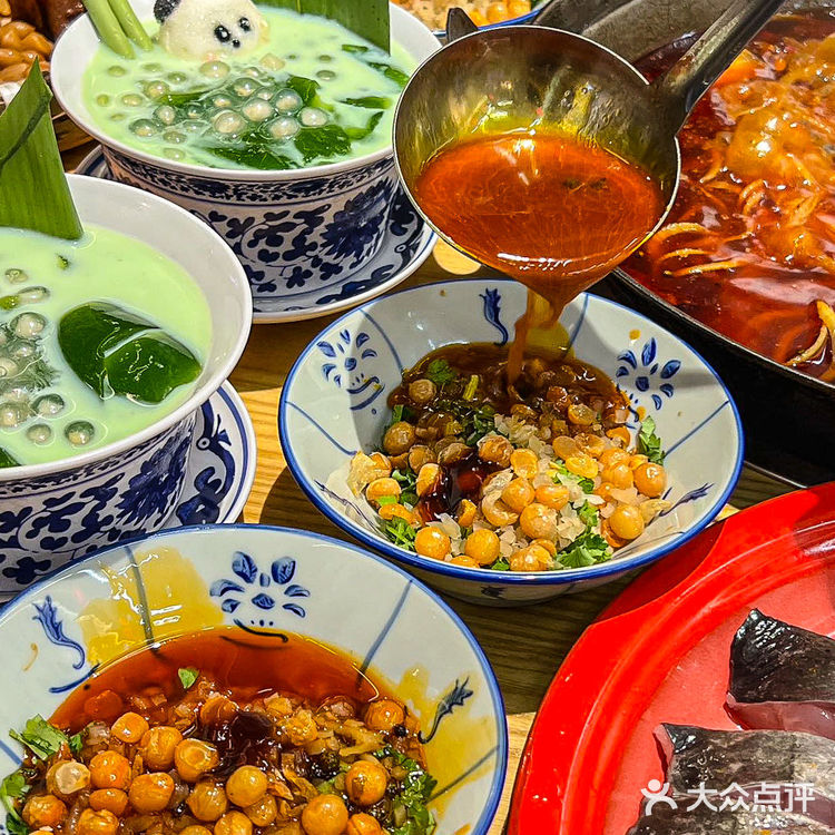 请问是谁发明的无刺黑鱼花火锅🐟都给我来吃❗❗