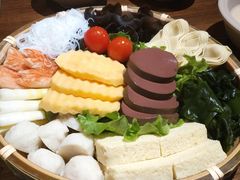 新品合盘-东巴人鱼豆花火锅(幸福街店)