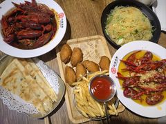 -叶派龙虾•招牌香辣蟹·海鲜(中海国际店)