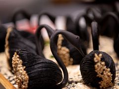 黑天鹅榴莲酥-悦秀·高级粤菜