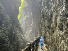 -龙水峡地缝景区