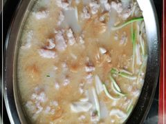 -老来福·非遗酸汤兔(凯旋路店)