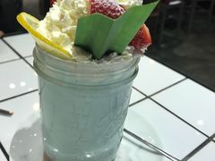 蓝色精灵优格奶昔-MIKAKU(万达广场上海宝山店)