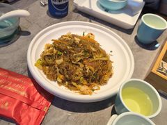 -魏铭鱼头捞饭(晋阳路店)