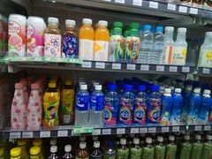 -全家便利店(襄阳南路店)