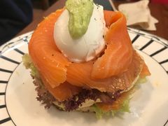 三文鱼水波蛋松饼-AFS Cafe & Canteen(闽江二路店)