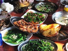 -御霞苑泥烩鸡休闲农庄