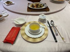 餐具摆设-荣粤酒家·融合粤菜·海鲜火锅