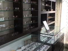 -视野联行眼镜蔡司·依视路官方授权店(顺城店)