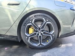 -倍耐力轮胎专卖店(碧云路店)