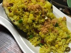 -玖月时尚泰式餐厅