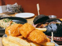 英式炸鱼配宽薯-HELLO 27 意面·沙拉·帕尼尼