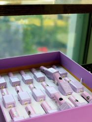 -伊人脱毛美甲美睫连锁机构
