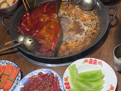 -萍姐火锅·公路夜市(武汉首店)