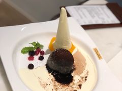 -港丽餐厅(高德置地店)