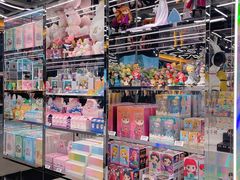 -泡泡玛特POPMART(侨福芳草地店)