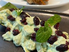 蟹肉牛油果沙律-海味观(老西门店)