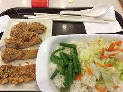 酥嫩鸡腿排饭-永和大王(一口茶豆浆|花香豆更香·碧榕湾店)