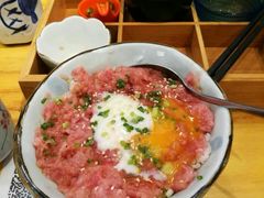 双层金枪鱼腩泥温泉蛋盖饭-沼津港渔市(宏伊国际广场店)