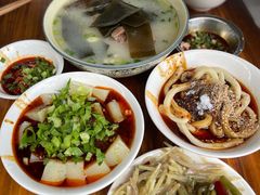-中和裴氏蹄花(府河路店)