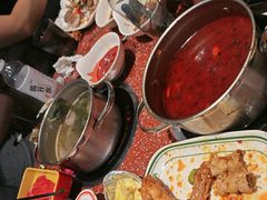 -四囍码头海鲜烧烤自助火锅(外滩南京东路悦荟广场店)
