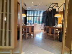 -鱼鲜饭香·招牌汽锅剁椒鱼头王