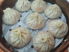 -莱莱小笼·乔艾
