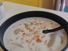 -志龙皇冠吃货椰子铺