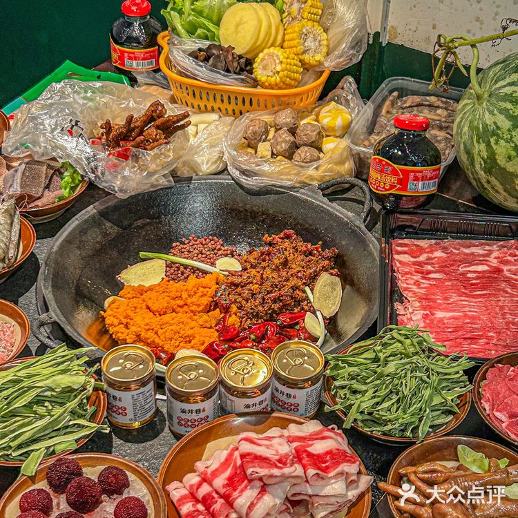 在郑州！一家可以自带菜的重庆火锅店 酒香不怕巷子深！