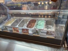 -极拉图·现制冰淇淋(大卫城店)