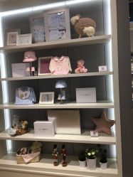 点击看大图 -丽婴房(七莘路店)