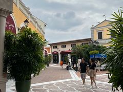 -佛罗伦萨小镇广佛名品奥特莱斯(疏港路店)