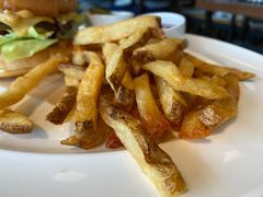 -ROAST coffee & eatery