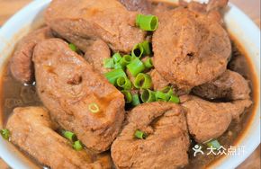 Braised Spare Ribs with Fried Tofu Pockets
