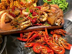 -沪小胖小龙虾(淮海中路旗舰店)