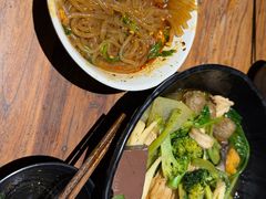 -万记麻辣烫国展总店