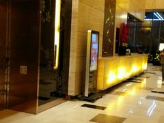 -上海龙之梦万丽酒店