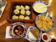 张家巷灌汤烧麦-张家巷美食(南浔店)