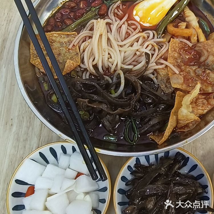 满大碗都是料🍜 这家螺蛳粉就是性价比高
