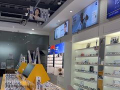 -诺柯视眼镜-蔡司依视路官方工厂店(淞南一店)