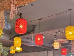 -头上红煨盐鸡乡村食府