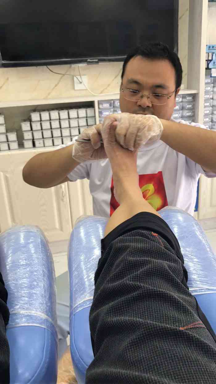 朋朋修脚(秀月街店"鹏鹏修脚名不虚传,确实很好,一次很棒的霸.