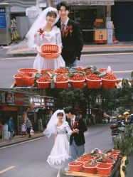 -芭莎视觉婚纱摄影(花溪店)