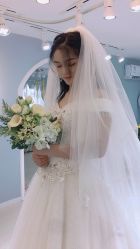 -衣贝姿婚纱礼服馆