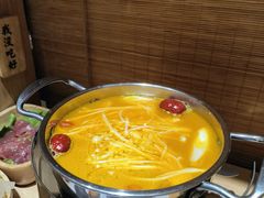 -独食火锅·半米屋台(直营总店)