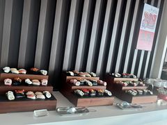 -亚洲国际大酒店·云顶阁旋转自助餐厅