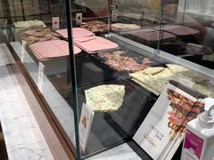 面包甜点陈列柜-Laderach 莱德拉(上海环贸iapm店)