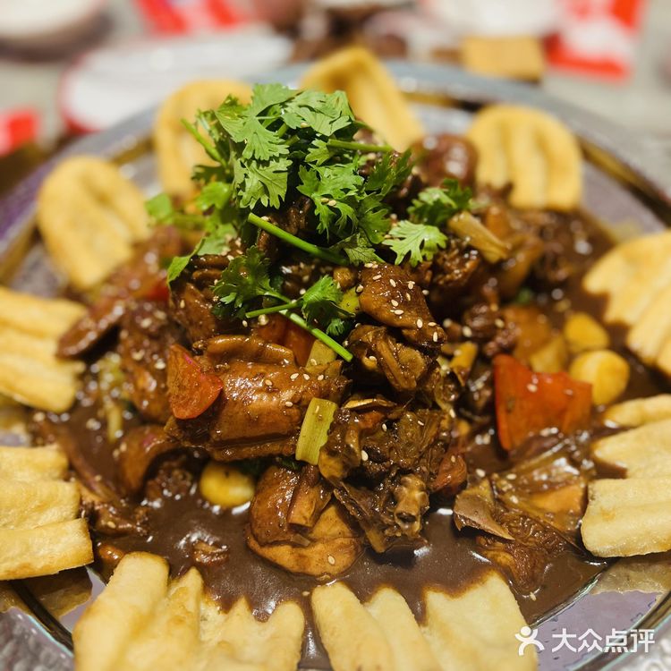 市里要比他贵两倍，吃饭还得是高新区啊！️姜北炒鸡