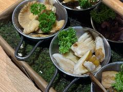 -一朵菌·野生菌探索家火锅(南亚店)
