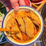 第一次吃藤椒滑牛肉！这家老火锅的菜不摆了